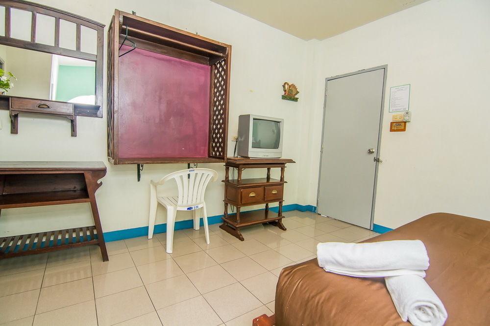 Sutus Court 3 Hotel Pattaya Exterior photo