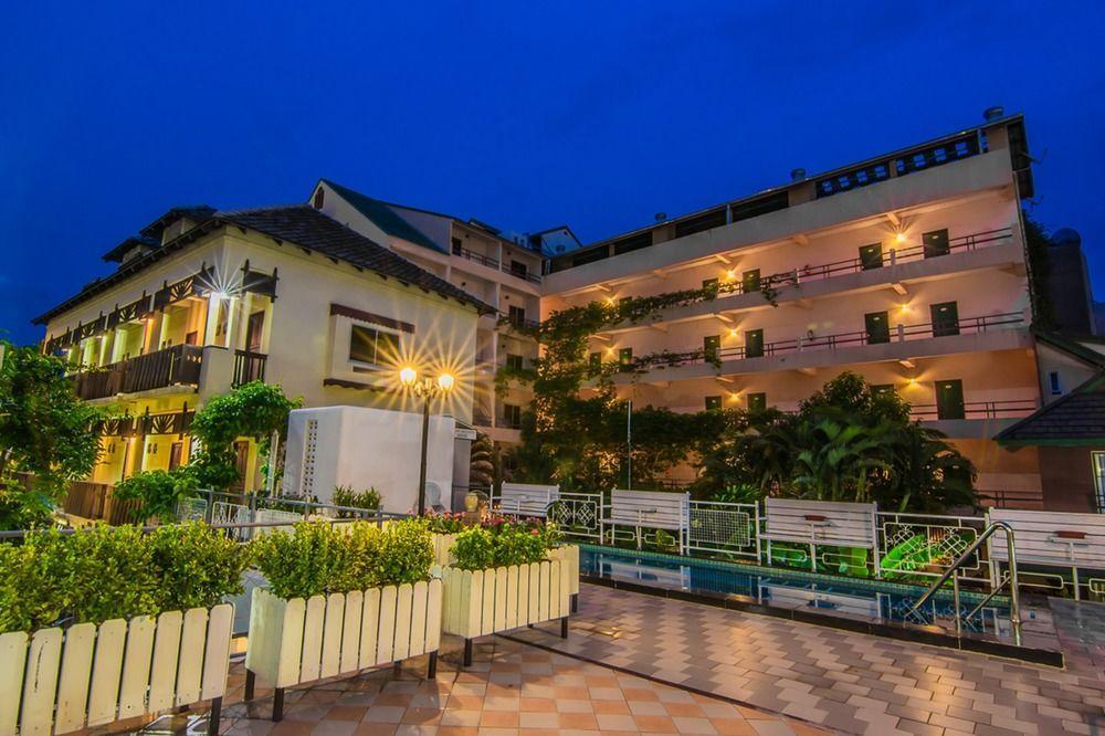 Sutus Court 3 Hotel Pattaya Exterior photo
