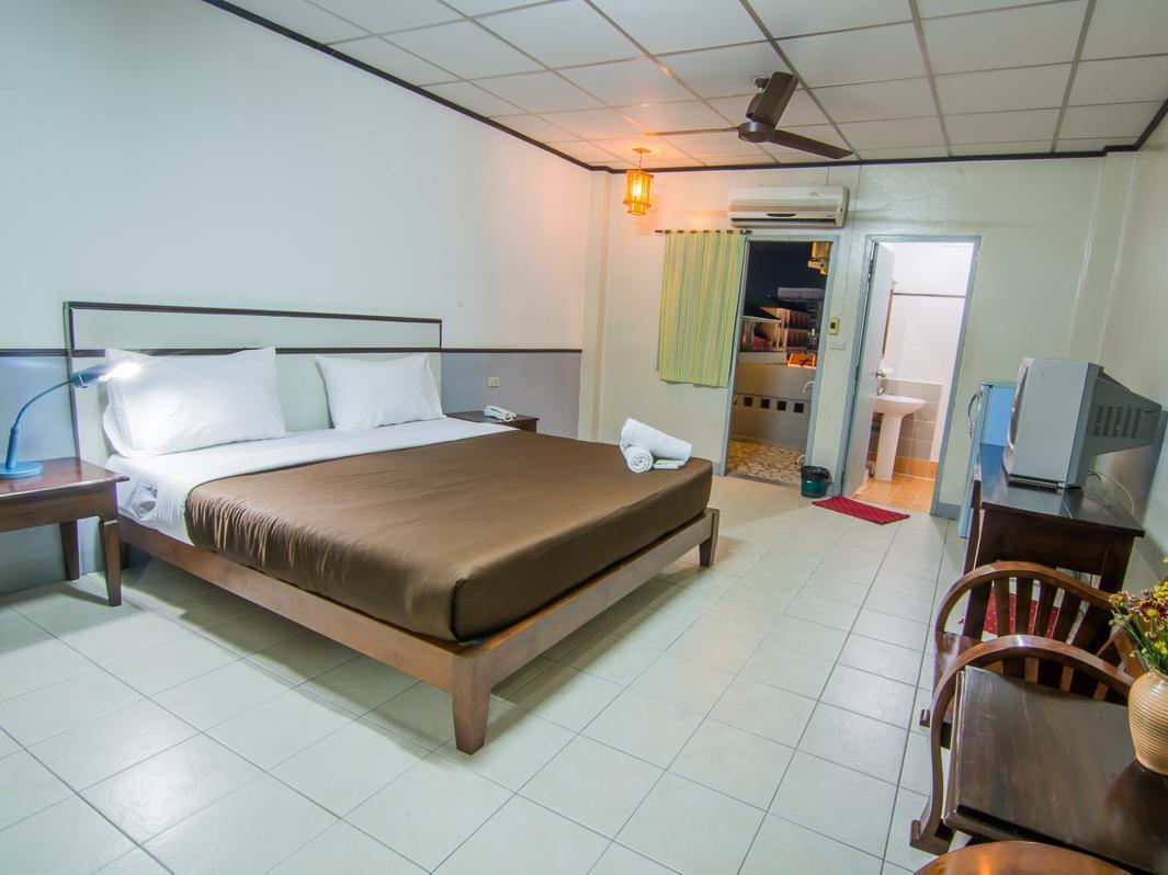 Sutus Court 3 Hotel Pattaya Exterior photo