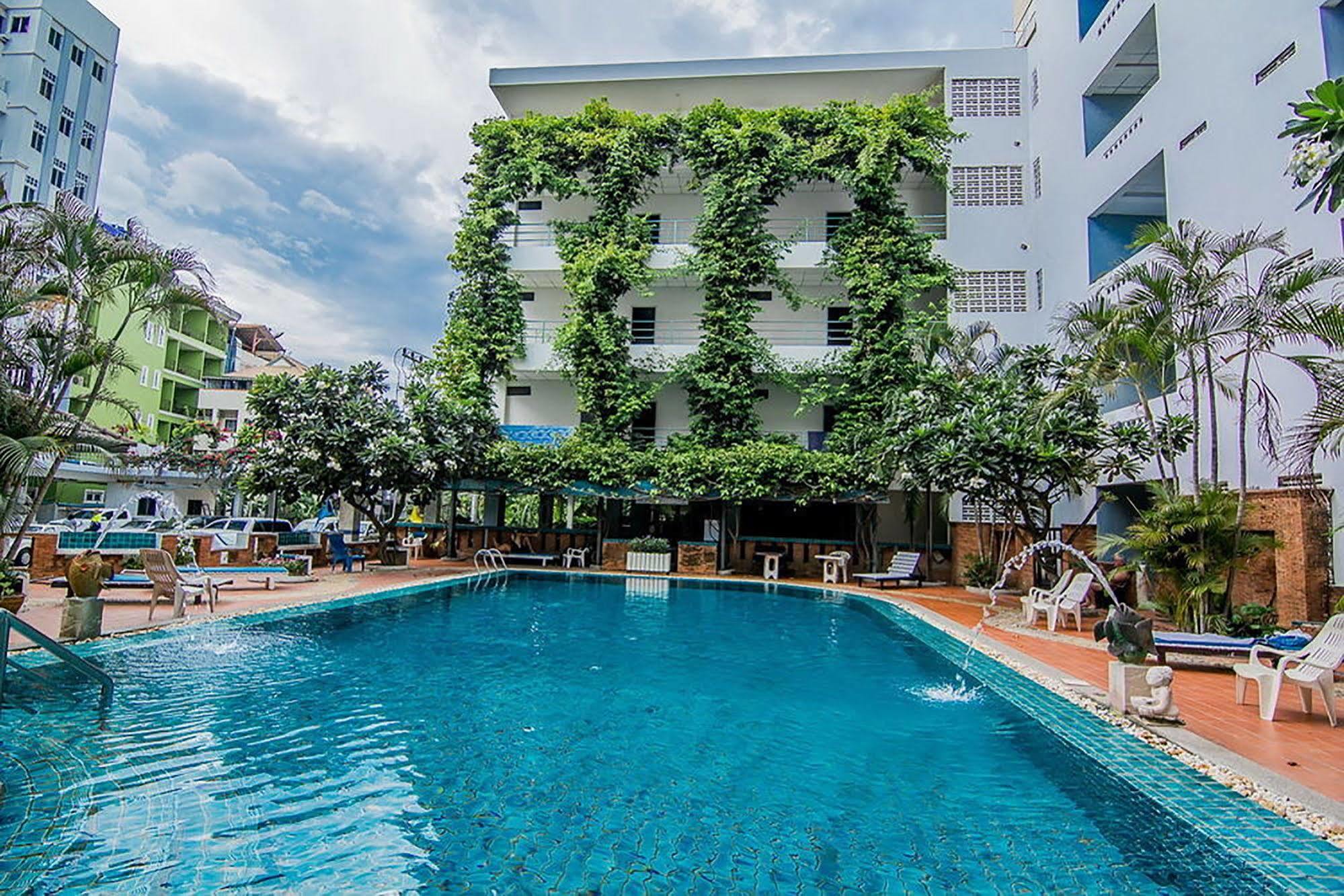 Sutus Court 3 Hotel Pattaya Exterior photo